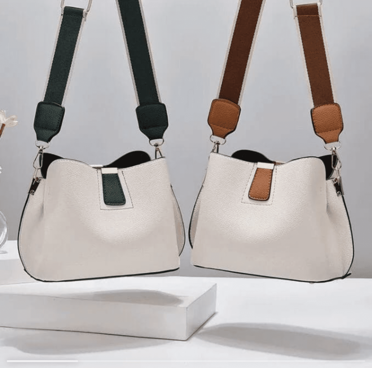 Classic Design Shoulder Bag